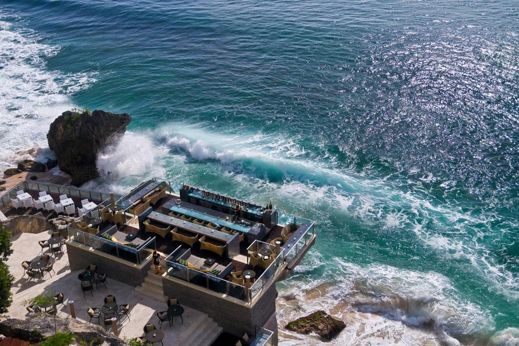 Kemewahan Tanpa Batas di Hotel dan Resort Bali dengan Layanan Pantai Privat